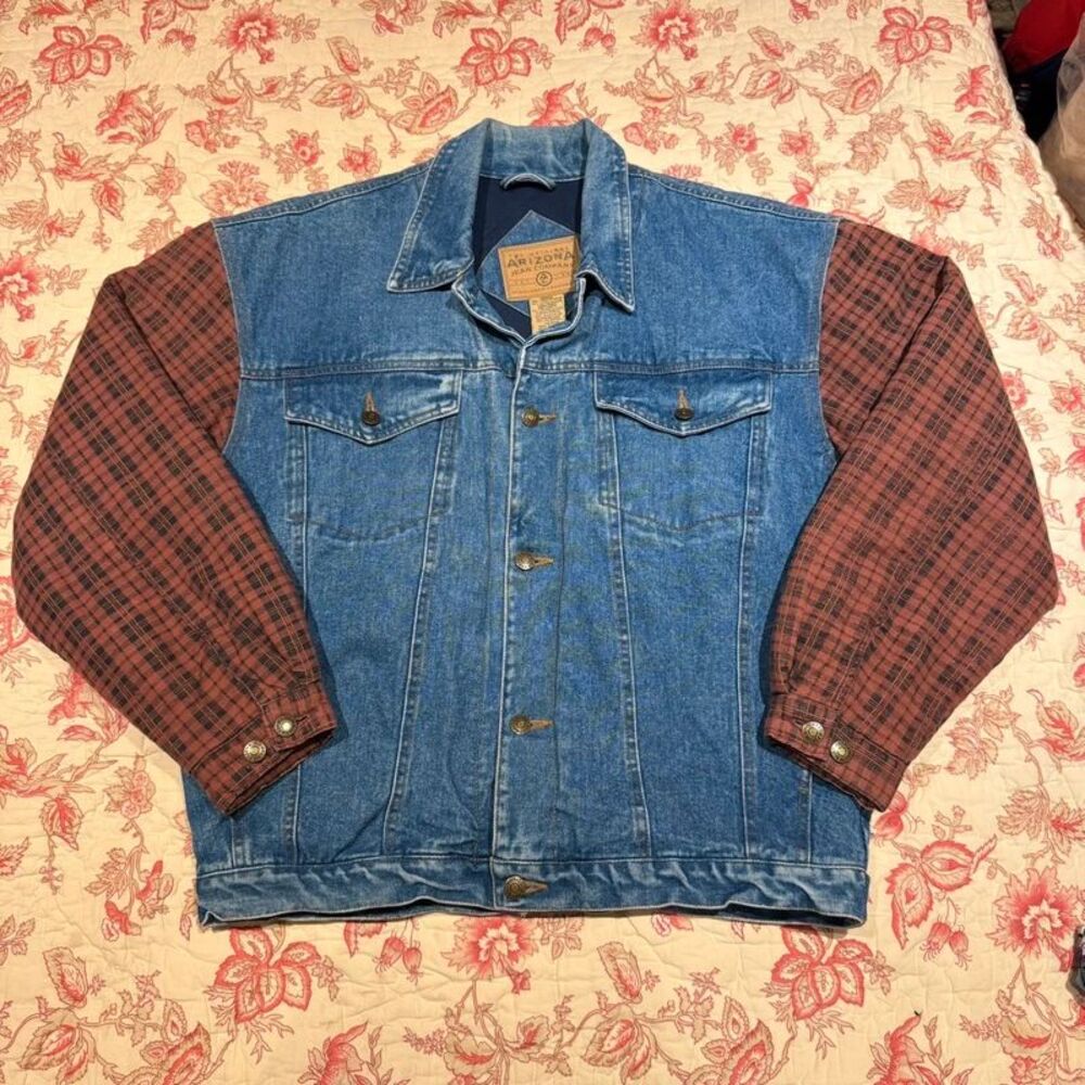 Vintage 90s Arizona Jean Co Two Tone Denim Jacket!